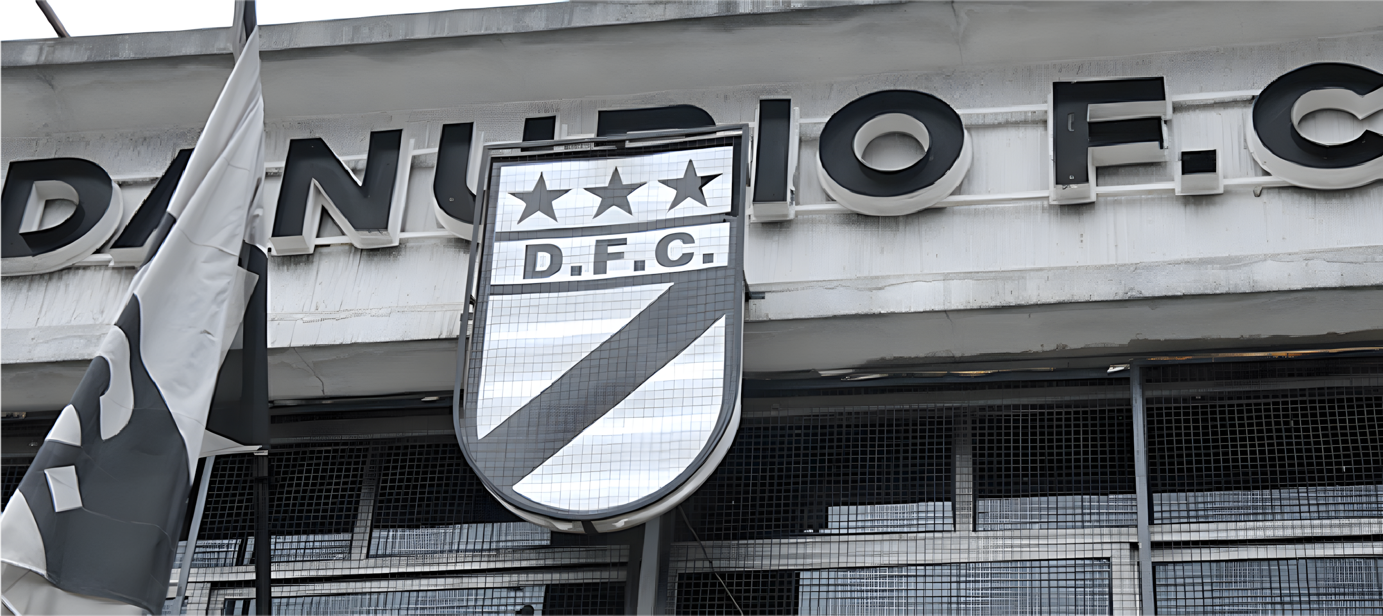 El Club Banner